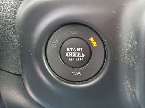 Used 2021 Jeep Wrangler Unlimited Sport AWD/4WD image 26