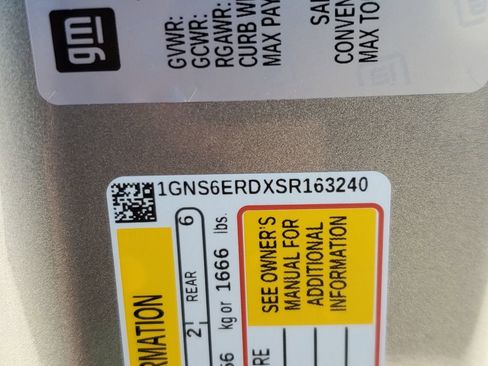 Used 2025 Chevrolet Suburban RST image 30