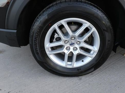 New 2026 Ford Explorer Active AWD/4WD image 7