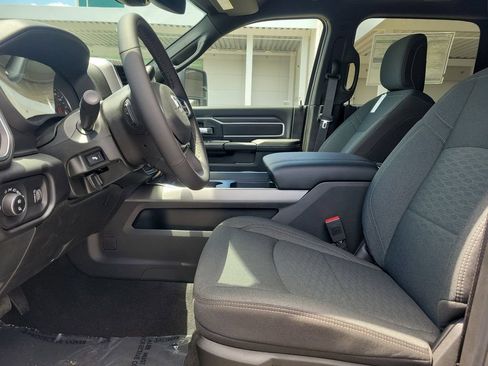 New 2026 RAM 2500 Big Horn AWD/4WD image 12