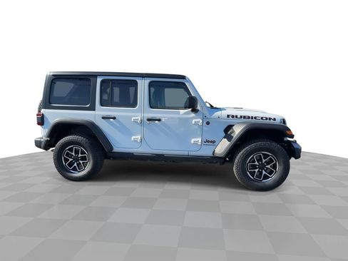 Used 2024 Jeep Wrangler Rubicon image 10