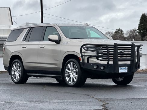 Used 2023 Chevrolet Tahoe High Country image 9