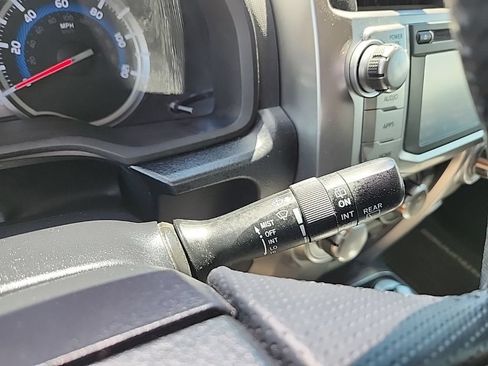 Used 2019 Toyota 4Runner SR5 AWD/4WD image 12