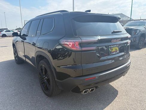 Used 2025 GMC Acadia Elevation FWD image 3