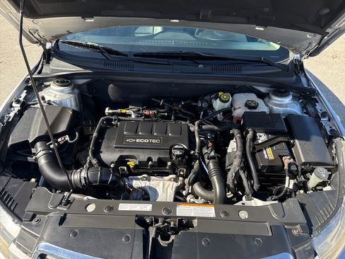 Used 2015 Chevrolet Cruze LT image 26