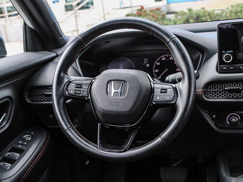 Certified 2025 Honda HR-V Sport image 17