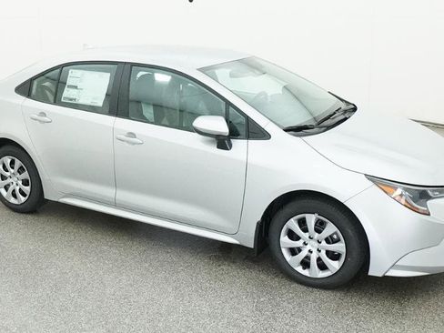 New 2026 Toyota Corolla LE image 12