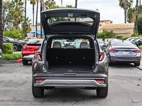 Certified 2025 Hyundai Tucson Limited image 7
