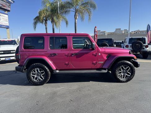 Used 2024 Jeep Wrangler Sahara w/ Safety Group image 11