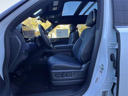 New 2026 INFINITI QX80 4WD w/ Sport Exterior Package image 31