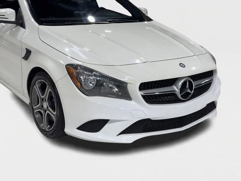 Used 2014 Mercedes-Benz CLA 250 image 3