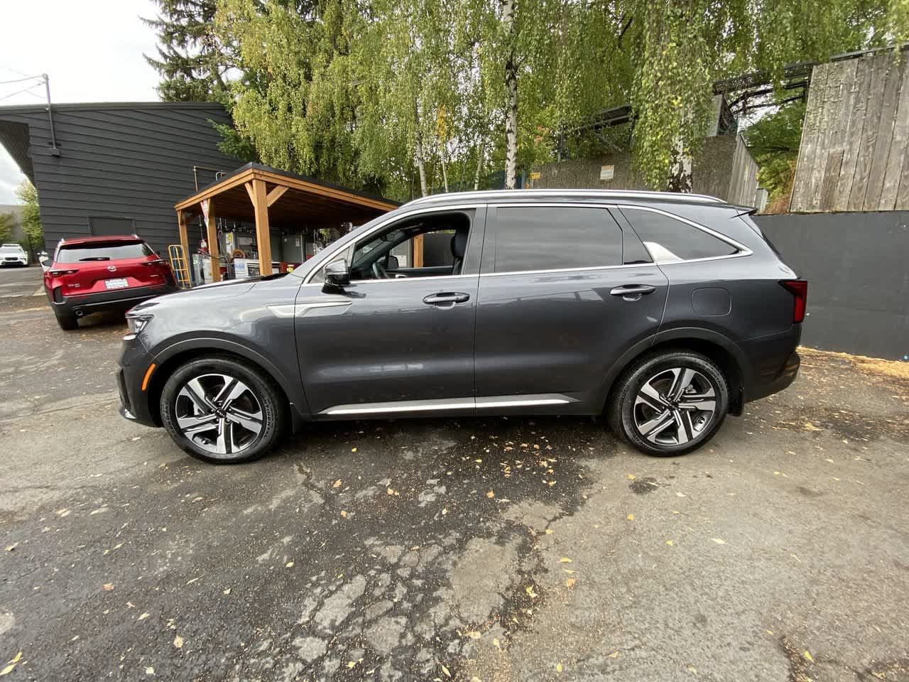Used 2023 Kia Sorento SX Prestige AWD/4WD image 3