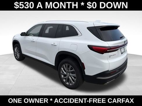 Used 2025 Buick Enclave Preferred AWD/4WD image 3