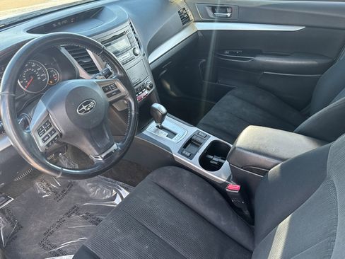 Used 2013 Subaru Outback 2.5i Premium w/ All-Weather Pkg image 7