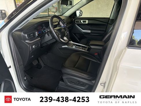 Used 2022 Ford Explorer XLT w/ Equipment Group 202A image 15