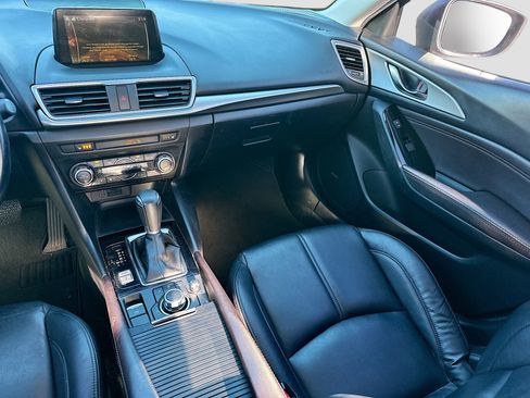 Used 2017 MAZDA MAZDA3 Touring w/ Popular Equipment Package image 23