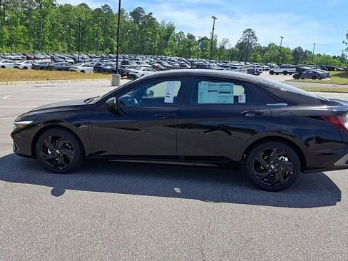 New 2026 Hyundai Elantra SEL Sport Premium FWD image 6
