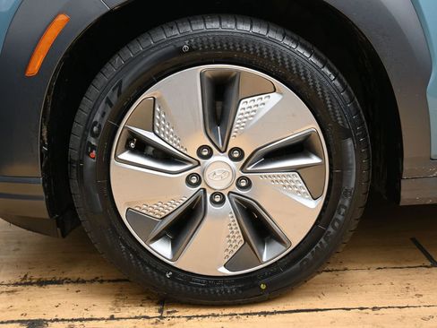 Used 2020 Hyundai Kona Ultimate w/ Cargo Package FWD image 15