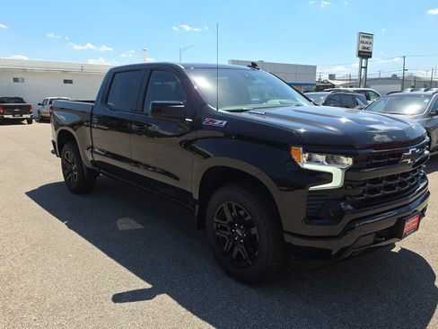 New 2026 Chevrolet Silverado 1500 RST w/ Convenience Package II AWD/4WD image 2