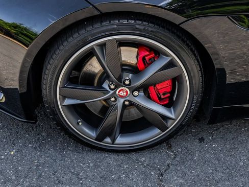 Used 2018 Jaguar F-TYPE R AWD/4WD image 13