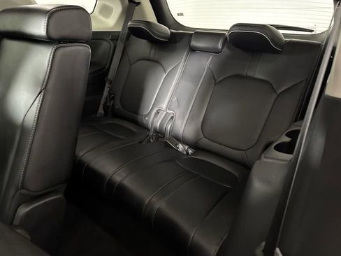 Used 2023 Honda Pilot Elite image 25