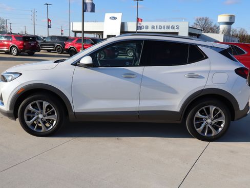 Used 2023 Buick Encore GX Essence w/ Advanced Technology Package image 9