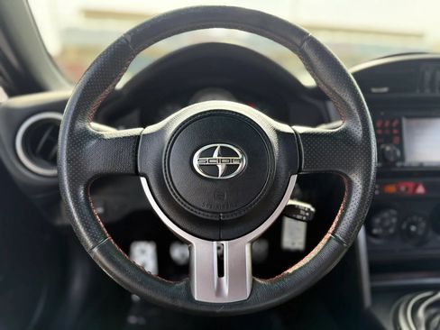 Used 2013 Scion FR-S RWD image 17