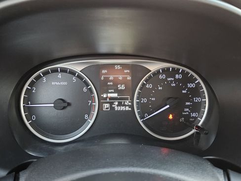 Used 2022 Nissan Kicks S image 14