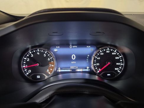 Used 2023 Jeep Renegade Latitude AWD/4WD image 10