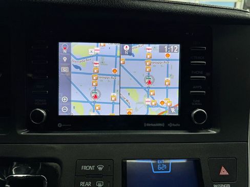 Used 2018 Toyota Sienna XLE Premium image 27