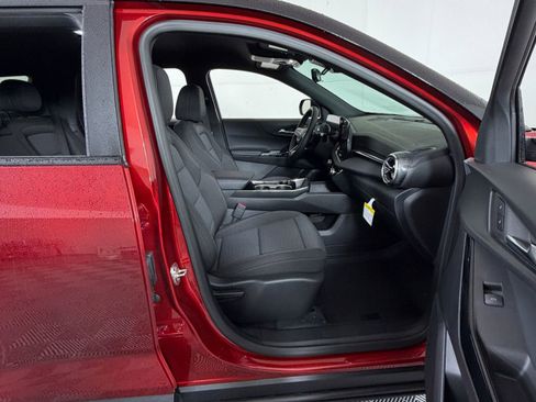 New 2026 Chevrolet Equinox LT w/ Safety and Technology Package FWD image 5