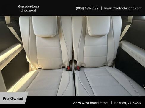 Used 2024 Mercedes-Benz GLS 450 4MATIC image 17