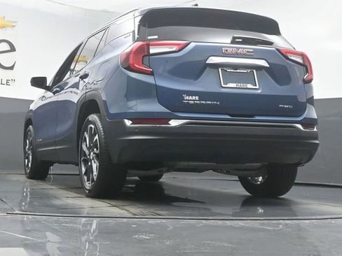 Used 2024 GMC Terrain SLT w/ Infotainment Package II image 53