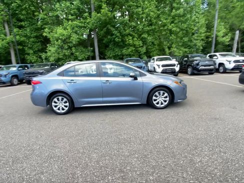 Used 2024 Toyota Corolla LE FWD image 10