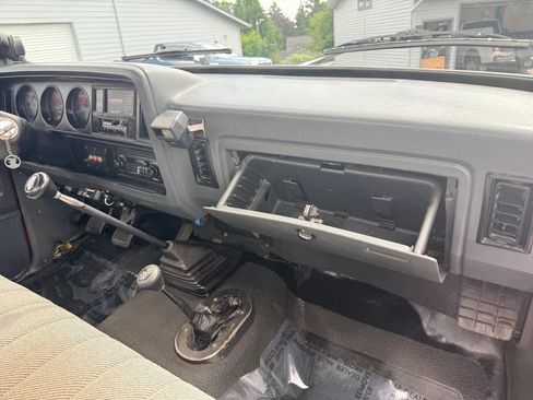 Used 1992 Dodge D/W Truck 250 AWD/4WD image 20