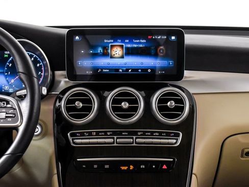 Certified 2022 Mercedes-Benz GLC 300 image 30