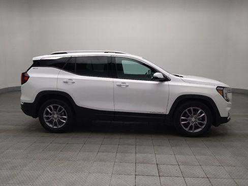 Used 2023 GMC Terrain SLT image 11