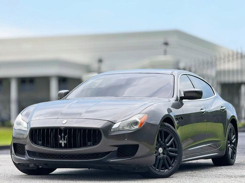 Used 2015 Maserati Quattroporte S Q4 AWD/4WD image 2