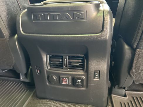 Used 2021 Nissan Titan PRO-4X w/ Pro-4x Convenience Package AWD/4WD image 32