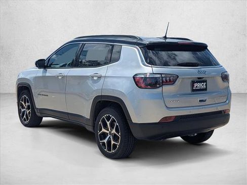 Used 2025 Jeep Compass Limited AWD/4WD image 7