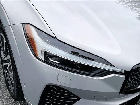 Certified 2023 Volvo XC60 B5 Plus w/ Climate Package image 25