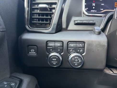 Used 2023 GMC Sierra 1500 AT4 w/ Technology Package image 39