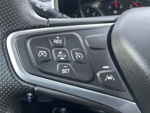 Used 2023 Chevrolet Equinox LT image 19