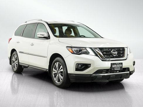 Used 2019 Nissan Pathfinder S AWD/4WD image 7