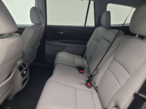 Used 2019 Honda Pilot EX-L image 18