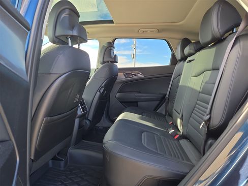Used 2023 Kia Sportage SX Prestige image 13