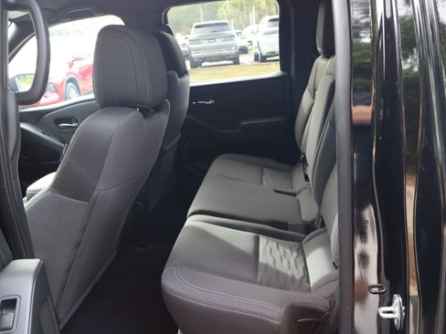 Used 2023 Nissan Frontier SV w/ Midnight Edition Package RWD image 40