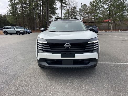 New 2026 Nissan Kicks SV w/ SV Premium Package image 3