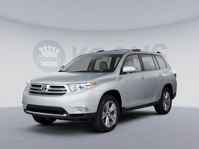 Used 2013 Toyota Highlander FWD w/ Cold Weather Pkg