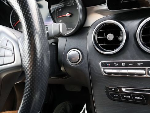 Certified 2019 Mercedes-Benz GLC 300 4MATIC image 27
